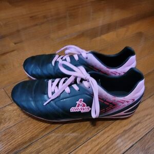 Girls Brava Black & Pink Soccer Cleats